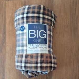 The Big One Brown and Black Plush Blanket